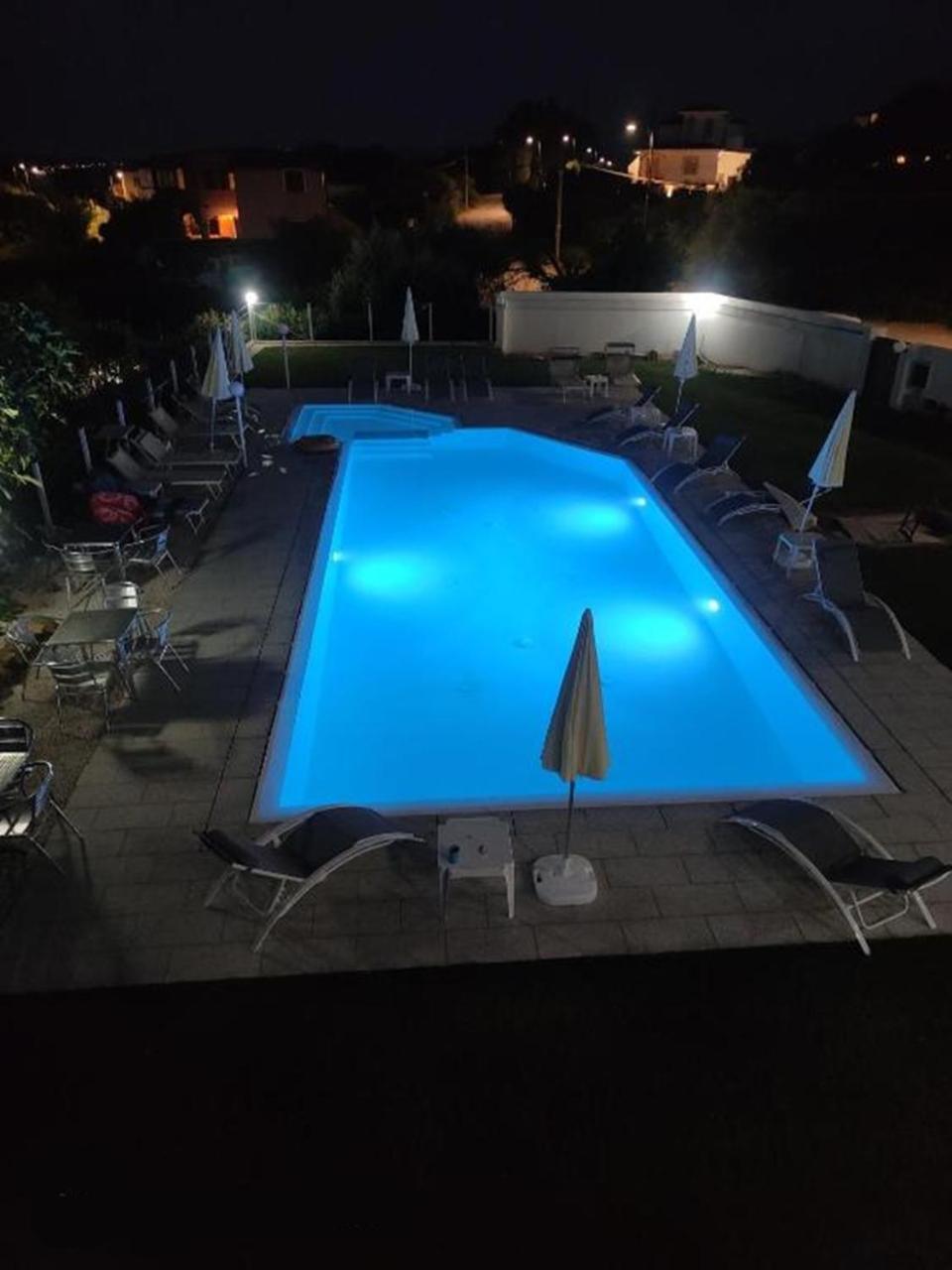 奧爾比亞 Al Mare Da Francesca酒店 外观 照片